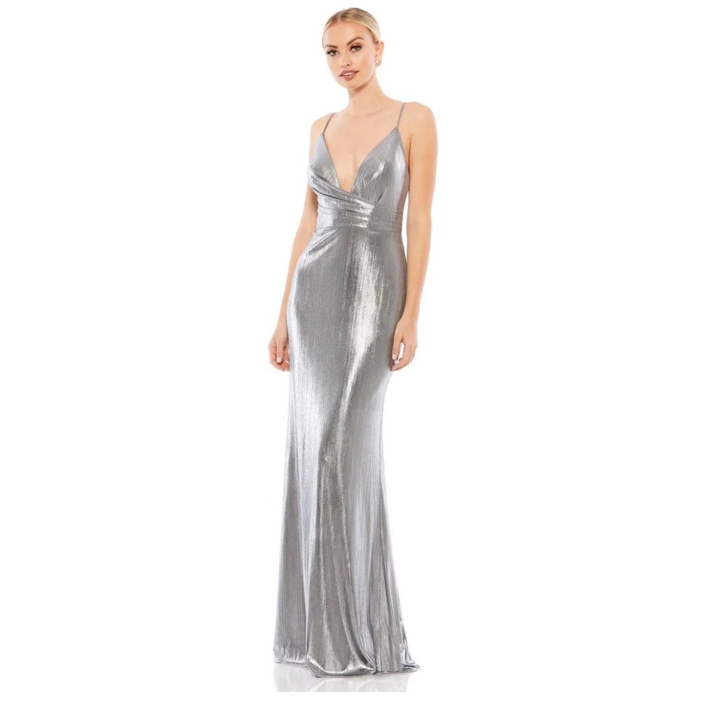 Ieena for Mac‎ Duggal Silver Metallic V-Neck Pleated Gown Dress Size 8 NEW